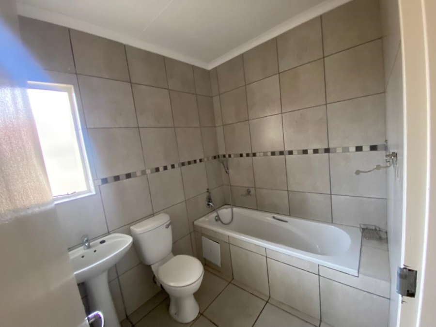 To Let 3 Bedroom Property for Rent in Waterkloof Hill Estate North West